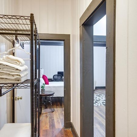 Modern Greenwood Studio Less Than 1 Mi To Downtown! מראה חיצוני תמונה